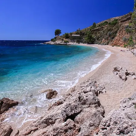 Vikendica Robinson Jimi