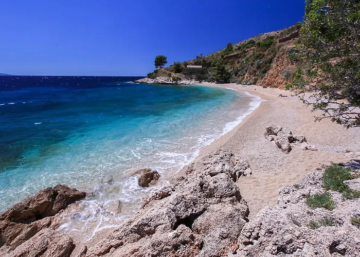 Semesterbostad Robinson Jimi